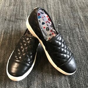 Steve Madden Black Quilted Slip-On Sneakers - Size 3